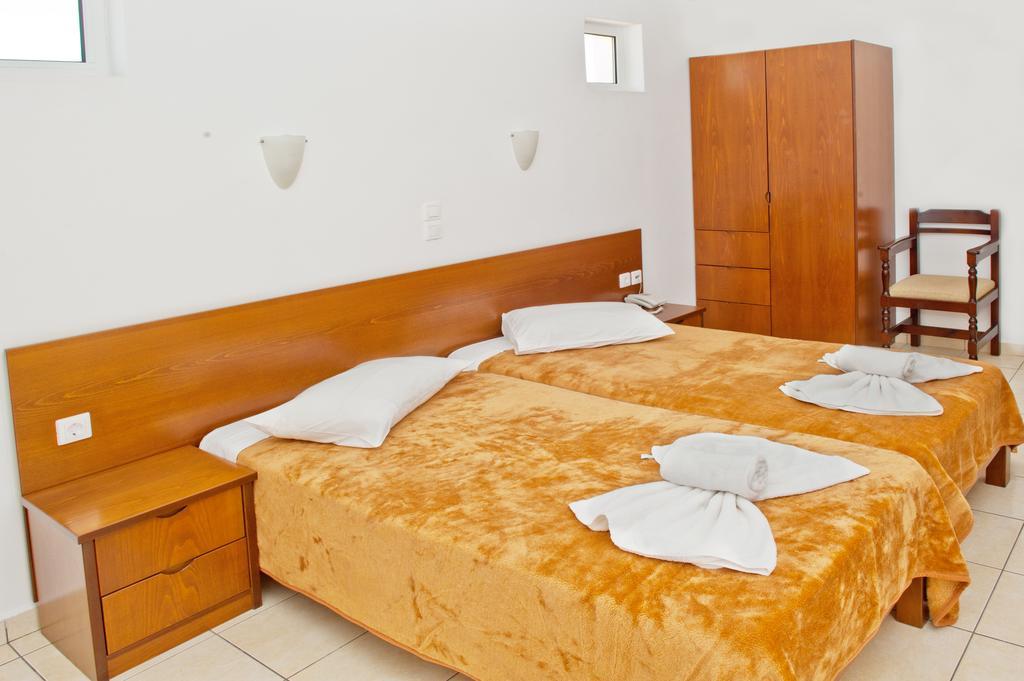 Thodorou Village Agia Marina  Room photo