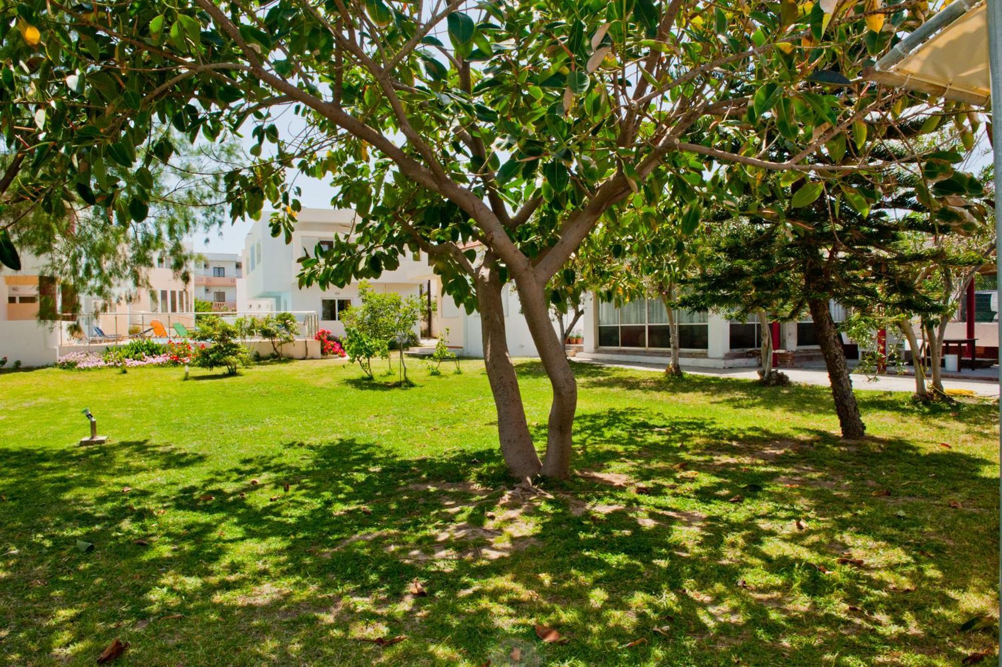 Thodorou Village Agia Marina  Exterior photo